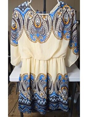 Pink Owl Women's Cream and Blue Patterned Dress, Size M